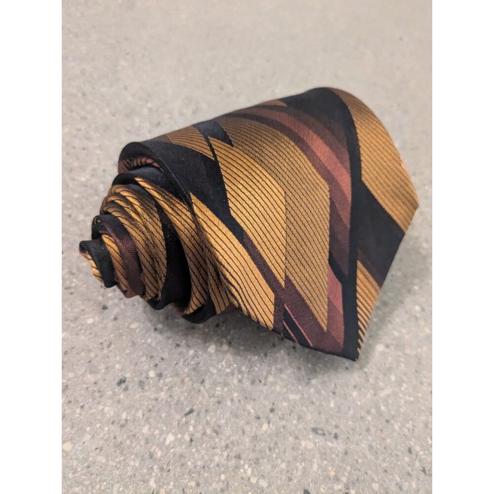 Arrow Necktie Men's 57x4 Inch Orange And Black Silk Dimond Geometric